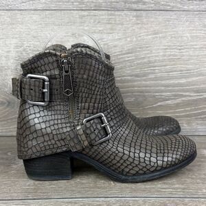 Donald J Pliner Dalis Women's Sz 5M Western Gray Python Leather Zip Ankle Boots